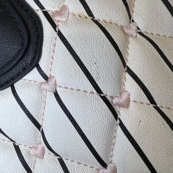 Betsey Johnson Heart and Panda Top Handle Bag - Picture 5 of 9